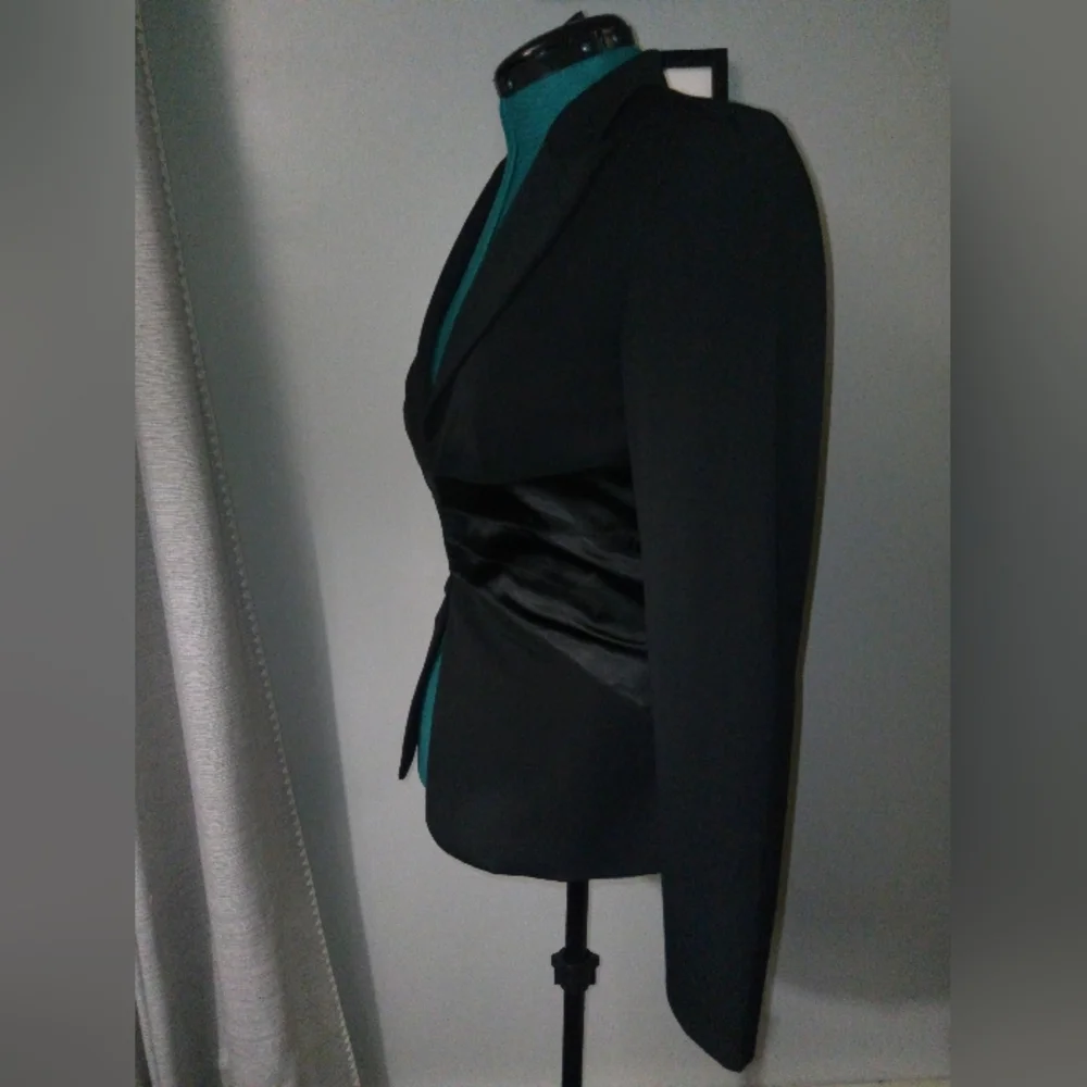 Spiegel Black Tuxedo Hourglass Blazer Sz 8 NWOT - Picture 6 of 16